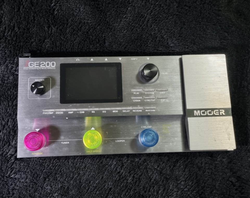 Mooer GE200