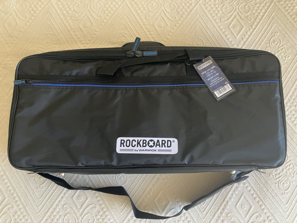 Pedalboard ROCKBOARD TRES 3.2 con Bolso (nuevo) de segunda mano · Foto 3 de 10 · Madrid · 100 €