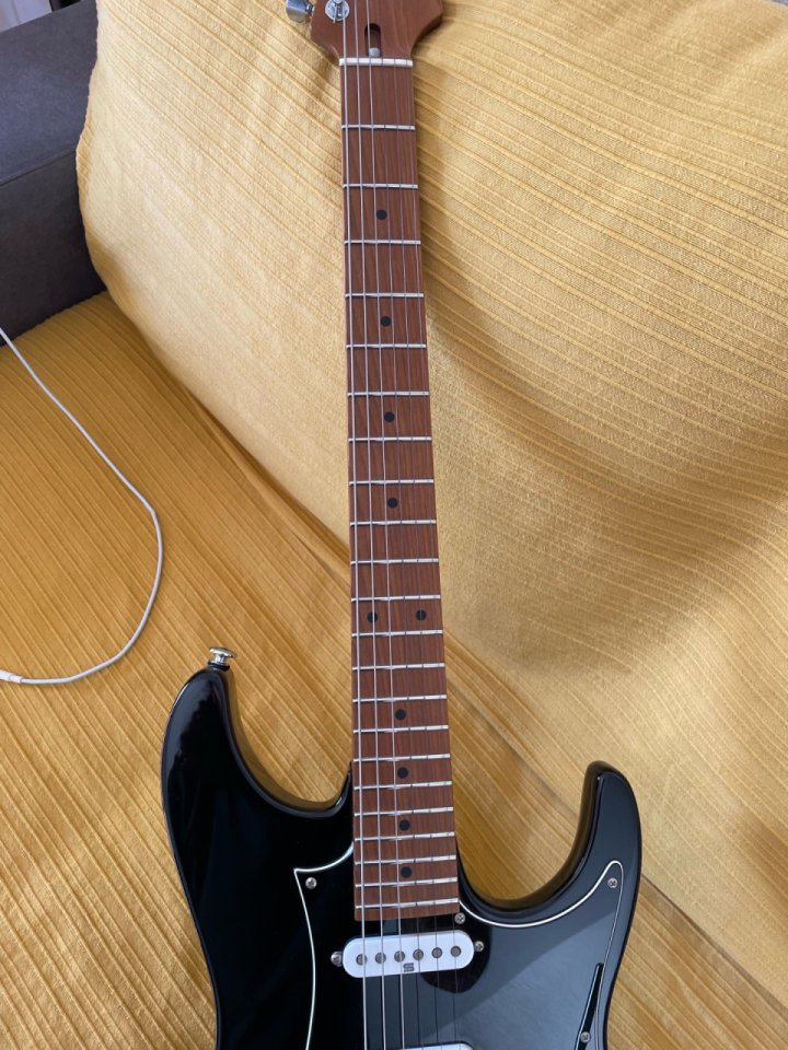 Ibanez AZ2204B-BK