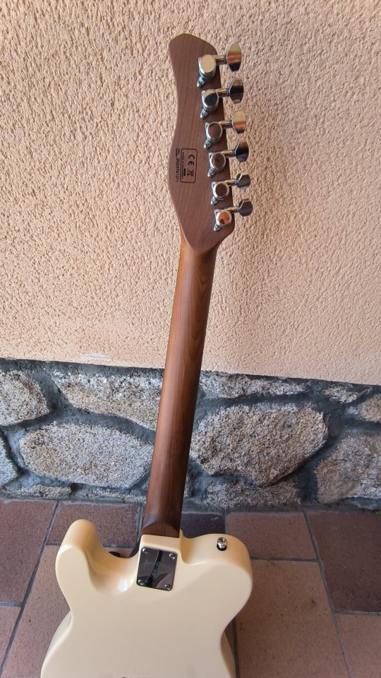 Sire Larry Carlton T7 Vintage White de segunda mano · Foto 6 de 6 · Segovia · 430 €