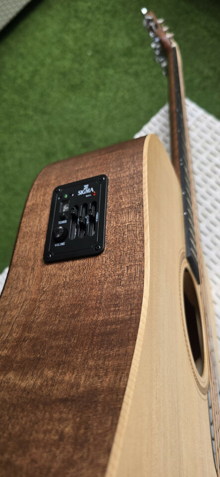 Guitarra Electroacústica Sigma de segunda mano · Foto 3 de 10 · Madrid · 225 €