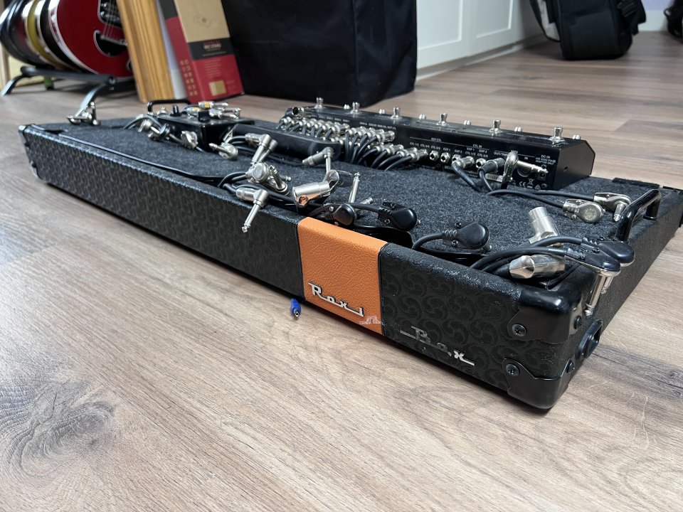 Boss ES-8 Switcher/looper