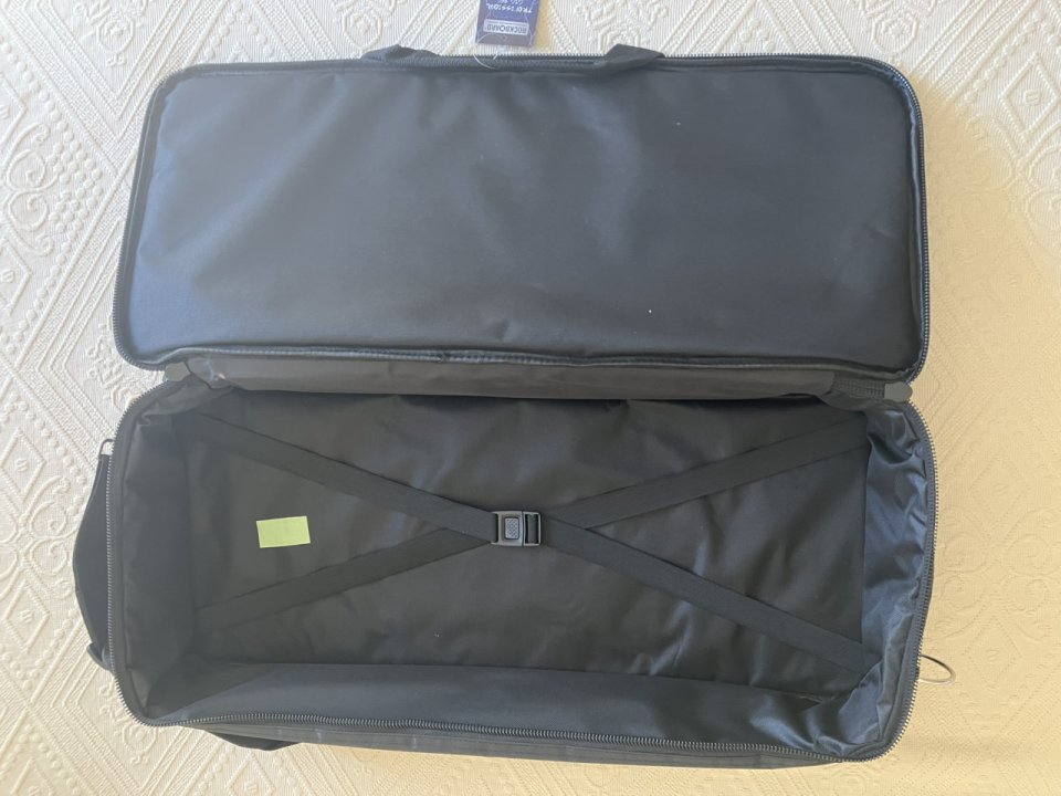 Pedalboard ROCKBOARD TRES 3.2 con Bolso (nuevo) de segunda mano · Foto 9 de 10 · Madrid · 100 €