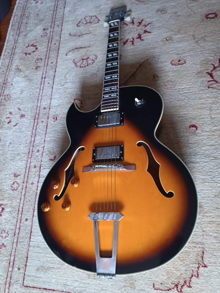 Guitarra Tokai FA82L zurdo zurda zurdos de segunda mano · Foto 1 de 5 · Bizkaia · 500 €
