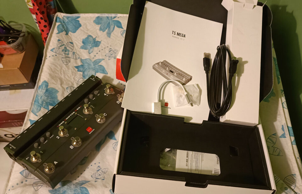 MeloAudio Controlador MIDI y audio interface