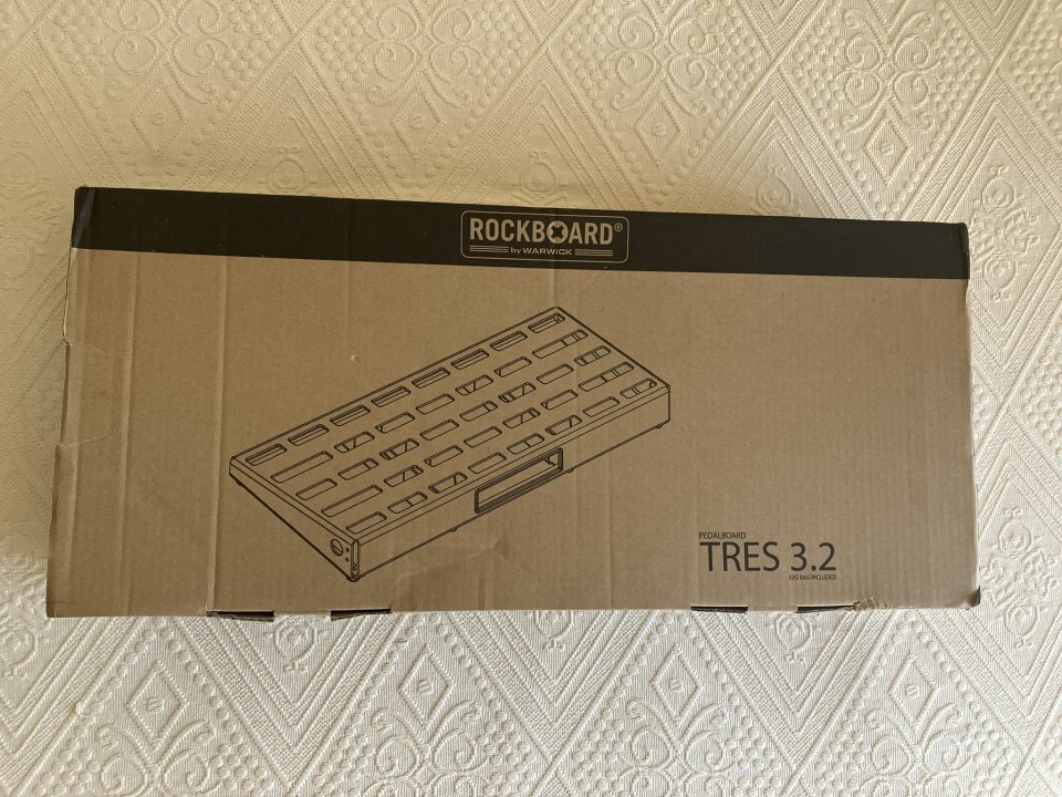 Pedalboard ROCKBOARD TRES 3.2 con Bolso (nuevo) de segunda mano · Foto 10 de 10 · Madrid · 100 €