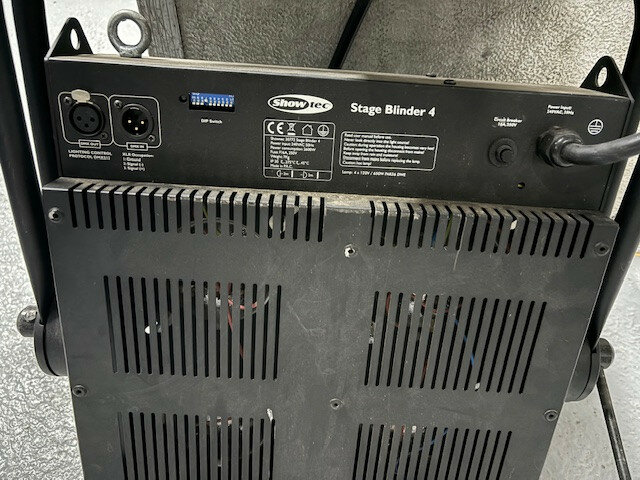 Cegadoras 4 lamparas Showtec con dimmer y F/C