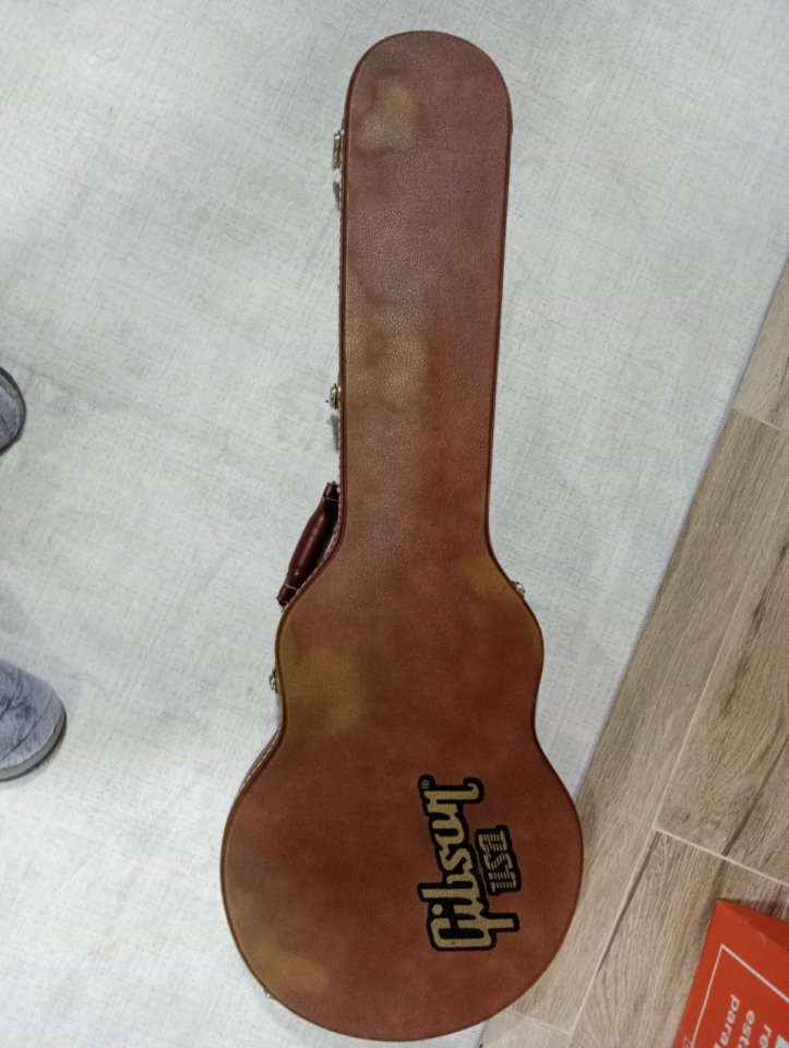 Gibson Les Paul Studio Pro TBC de segunda mano · Foto 1 de 8 · Barcelona · 900 €