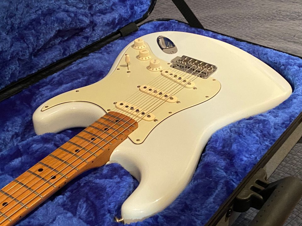Fender Classic Series 60s Stratocaster - Mástil Fender Roasted Maple de segunda mano · Foto 4 de 10 · Madrid · 640 €