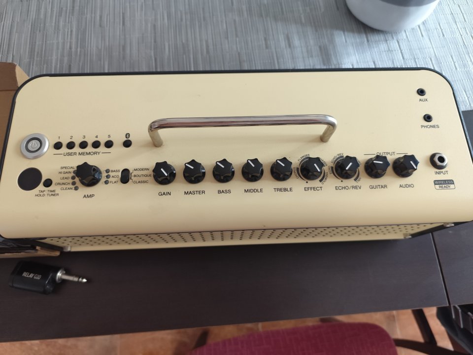 Yamaha THR30IIW Cream Wireless + Line 6 Relay G10 + (pedalera Vendida) de segunda mano · Foto 3 de 4 · Murcia · 450 €