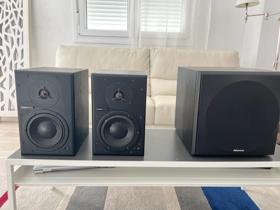 Dynaudio Monitores de estudio profesional
