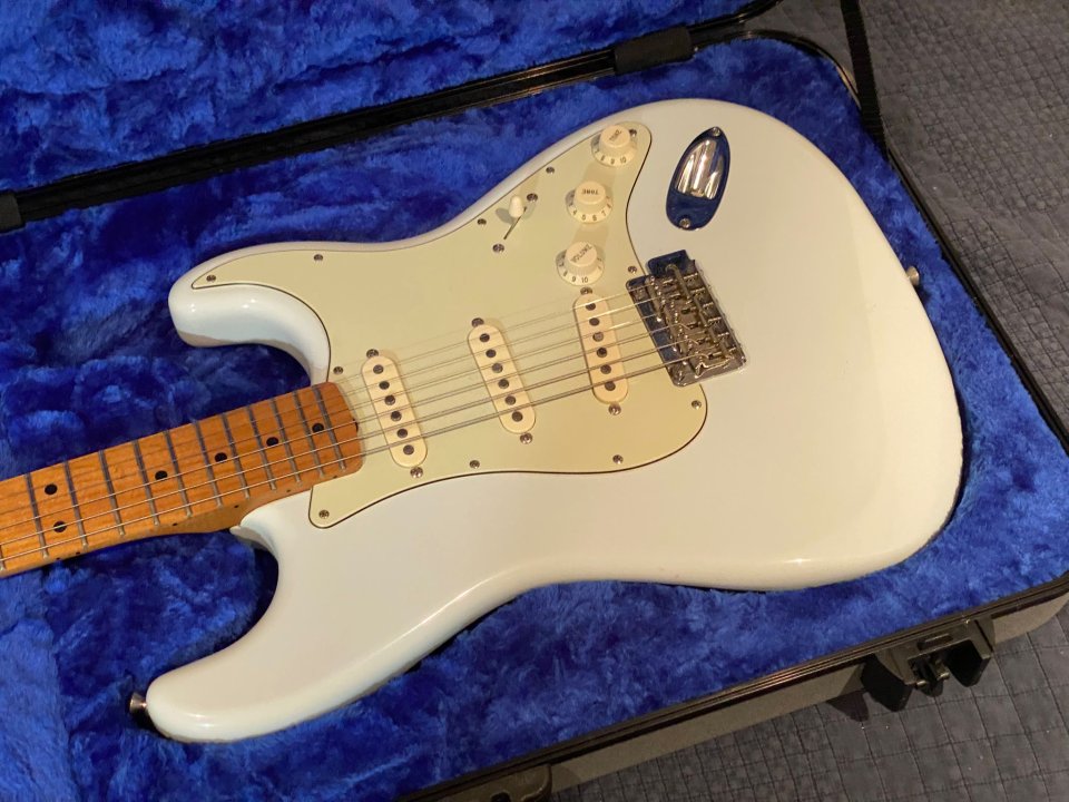 Fender Classic Series 60s Stratocaster - Mástil Fender Roasted Maple de segunda mano · Foto 5 de 10 · Madrid · 640 €