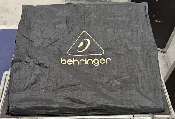 Behringer X32 Compact