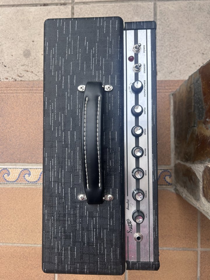 Supro Amulet 1 x 10”