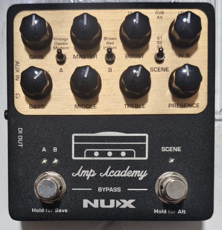 Santa Ana overdrive, Amp academy Nux, Combo Deluxe 66 de segunda mano · Foto 3 de 4 · Madrid · 370 €