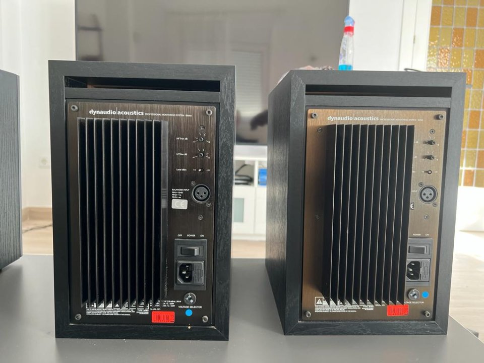 Dynaudio Monitores de estudio profesional