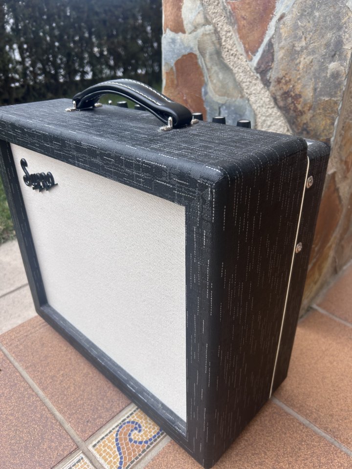 Supro Amulet 1 x 10”