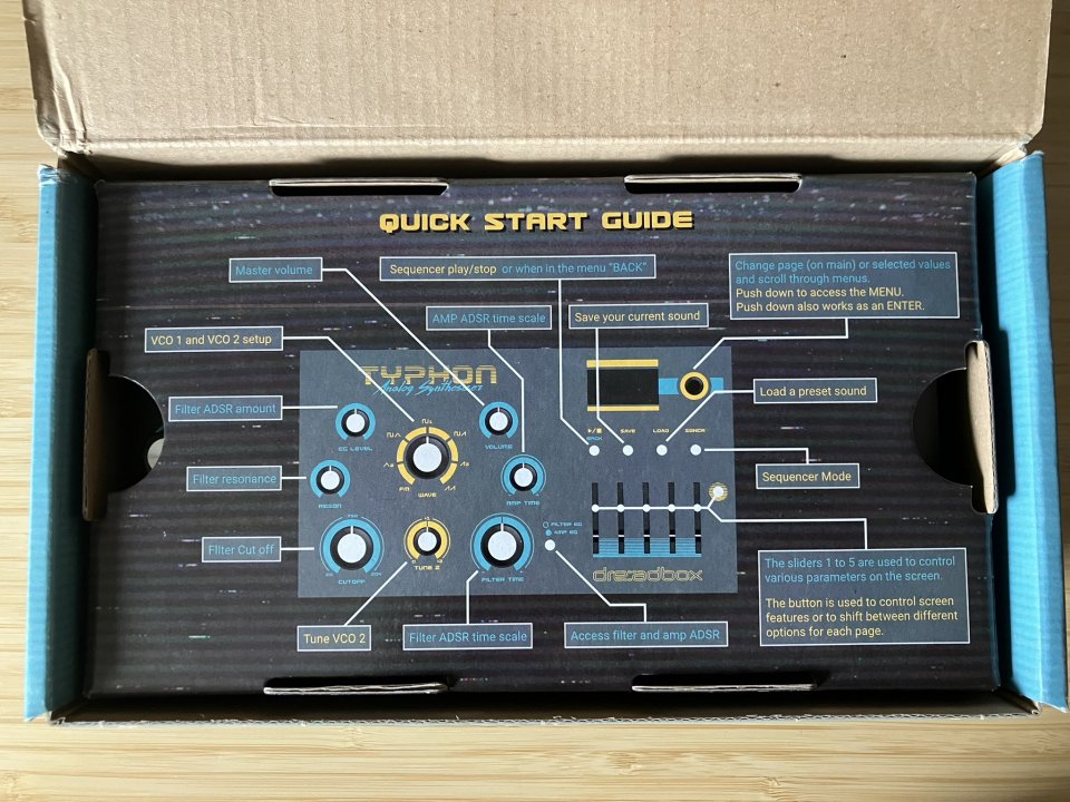 Sintetizador Dreadbox Typhon con case y decksaver como nuevo