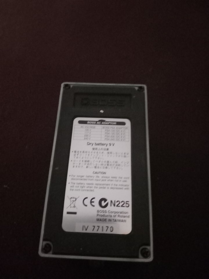 Boss tr2 trémolo de segunda mano · Foto 5 de 6 · Valencia · 80 €
