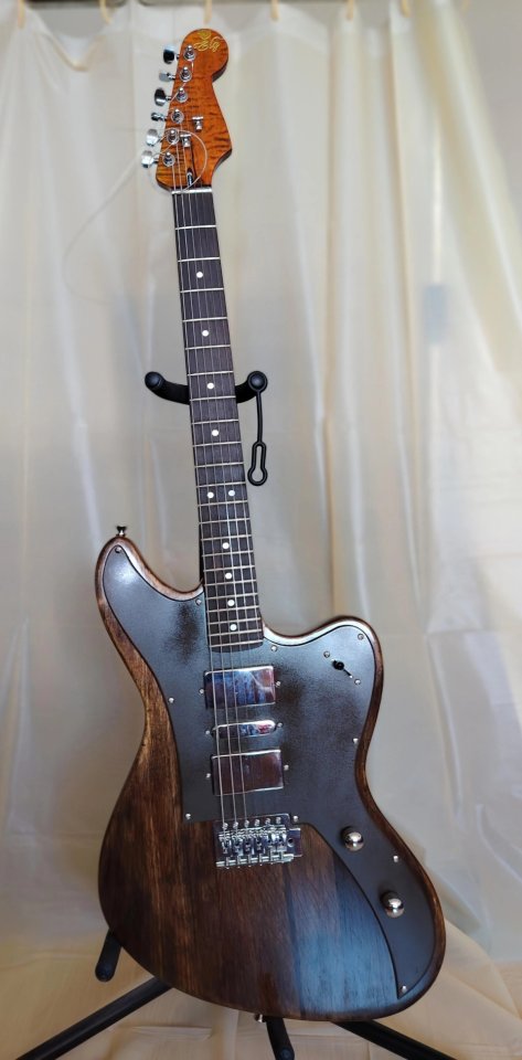 Guitarra eléctrica ELg. de segunda mano · Foto 6 de 9 · Madrid · 375 €