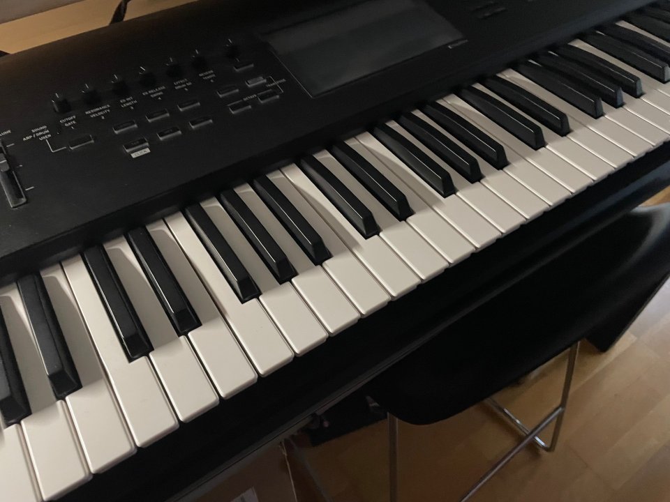 KORG NAUTILUS 73