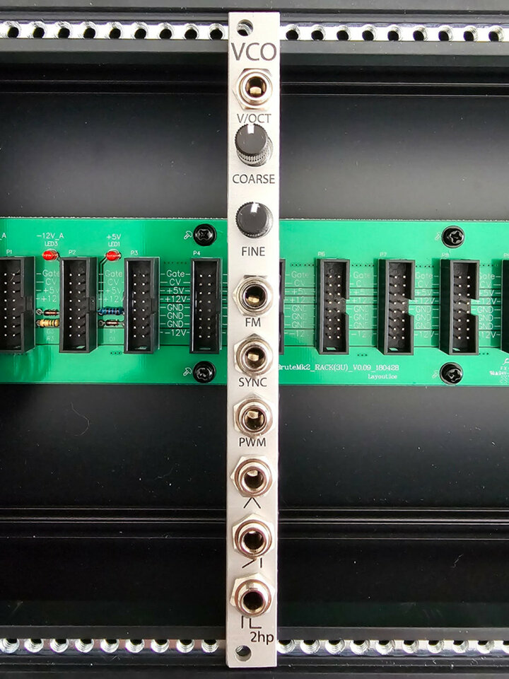 2hp VCO Eurorack
