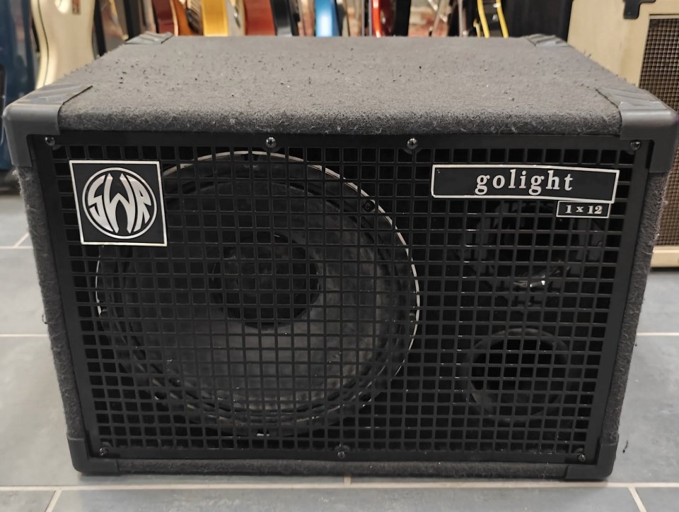 SWR Golight 1x12" bafle compacto y ligero para bajo eléctrico y contrabajo de segunda mano · Madrid · 239 €