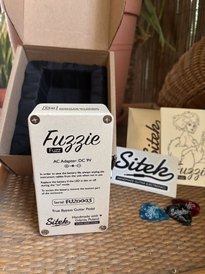 Sitek Pedals Fuzzie (Fuzz) de segunda mano · Foto 3 de 3 · Sevilla · 115 €