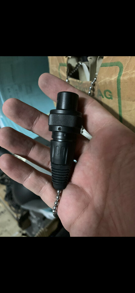 Neutrik conector especial XLR female 3 pin color negro Nuevo (Disp.50u)