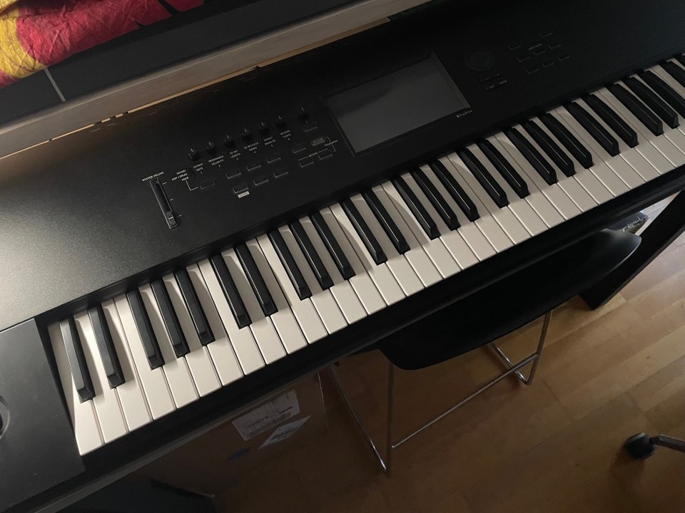 KORG NAUTILUS 73