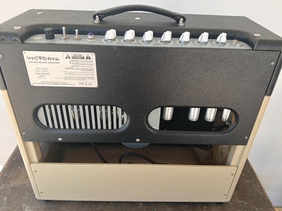 Victoria Golden Melody 1x12