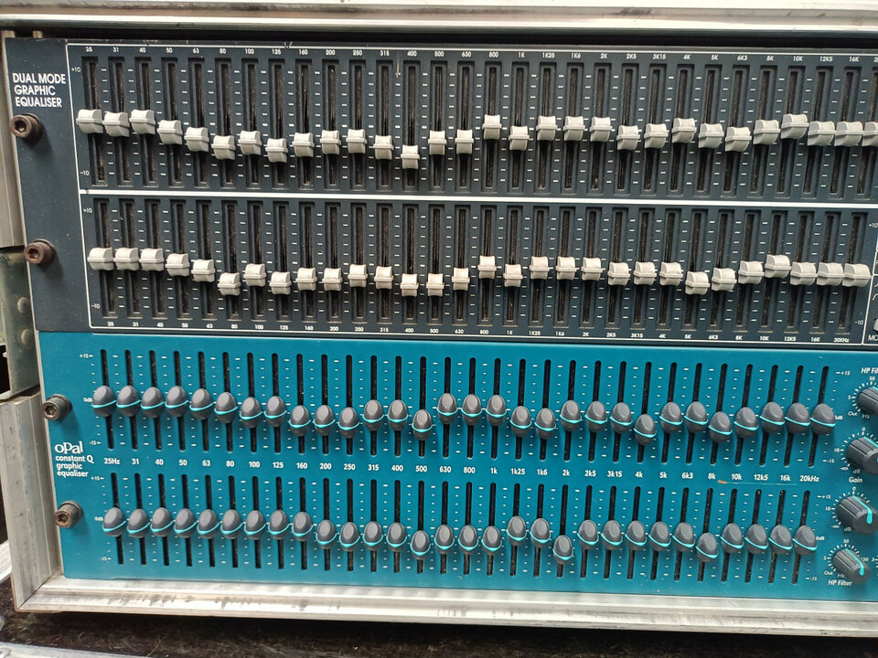 Ecualizadores graficos BSS