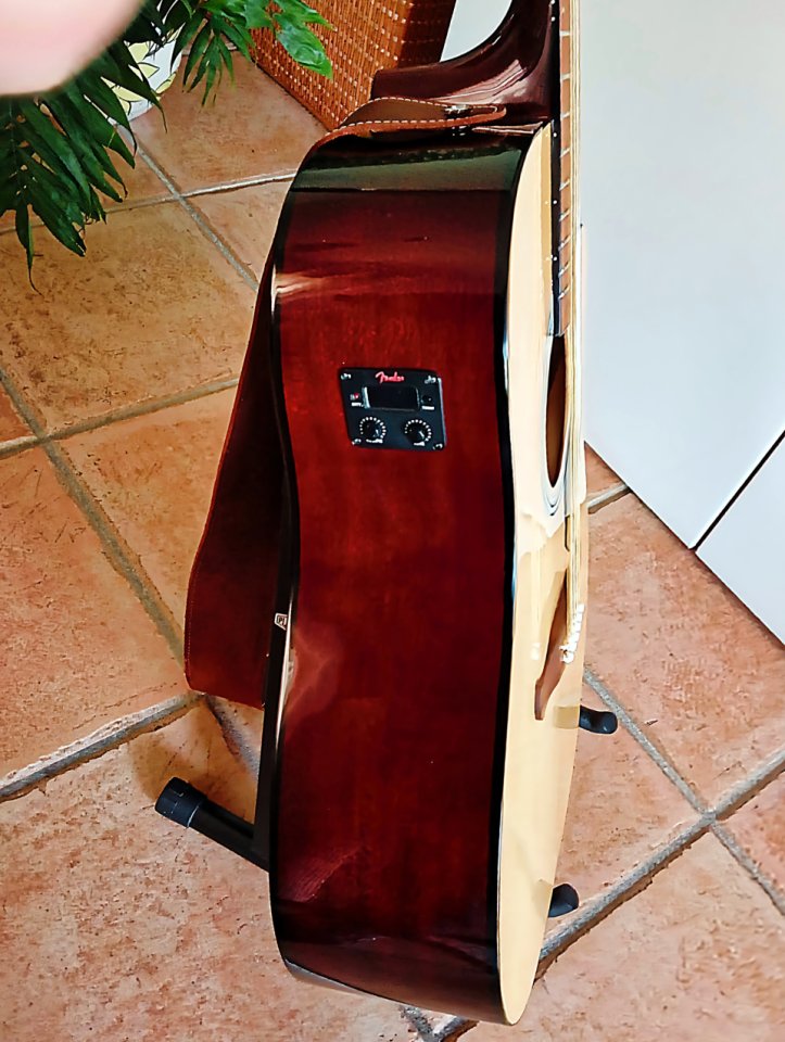 Fender electroacústica