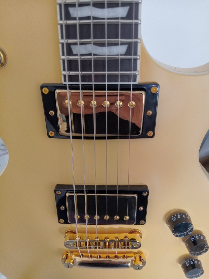 ESP LTD EC-256 de segunda mano · Foto 3 de 9 · Madrid · 400 €