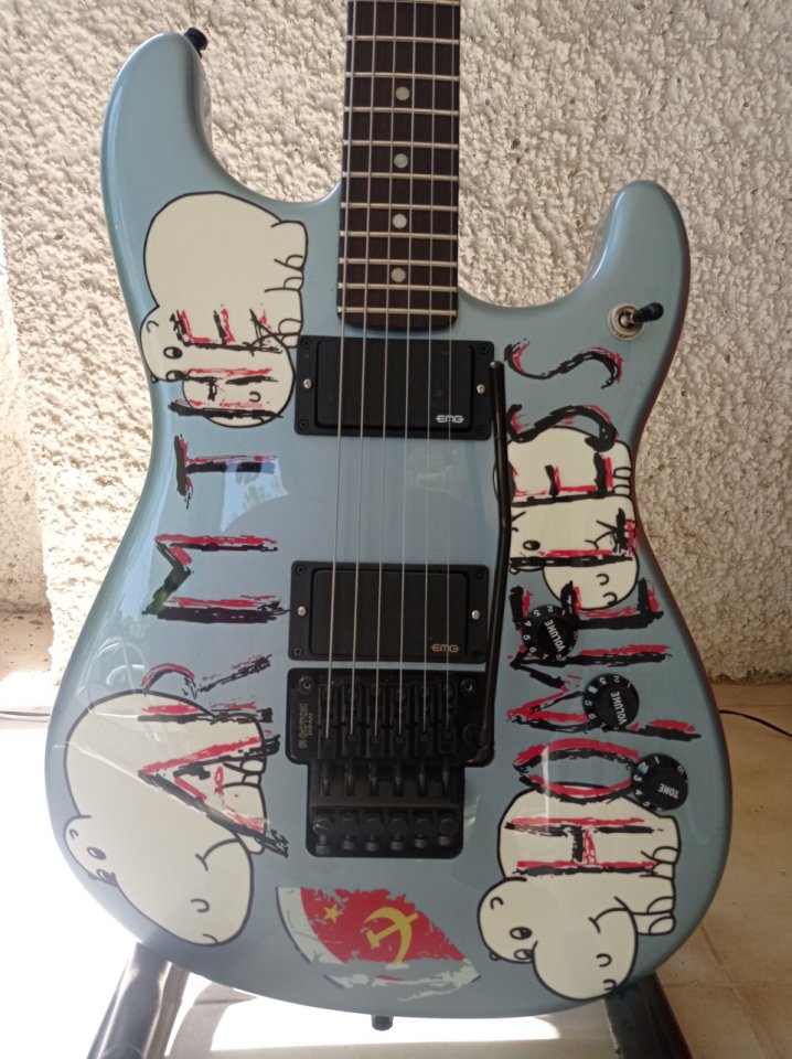 Fender Tom Morello Arm the Homeless de segunda mano · Foto 1 de 10 · Madrid · 1300 €