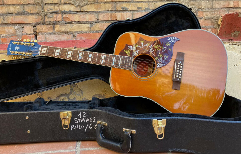 Gibson Hummingbird 12 strings limited
