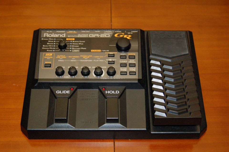 Roland GR-20 Guitarra Sintetizador + Pastilla GK-3