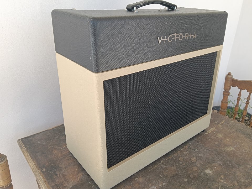 Victoria Golden Melody 1x12