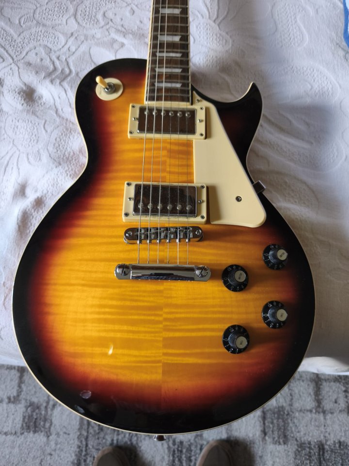 Les Paul Harley Benton de segunda mano · Foto 1 de 7 · A Coruña · 200 €