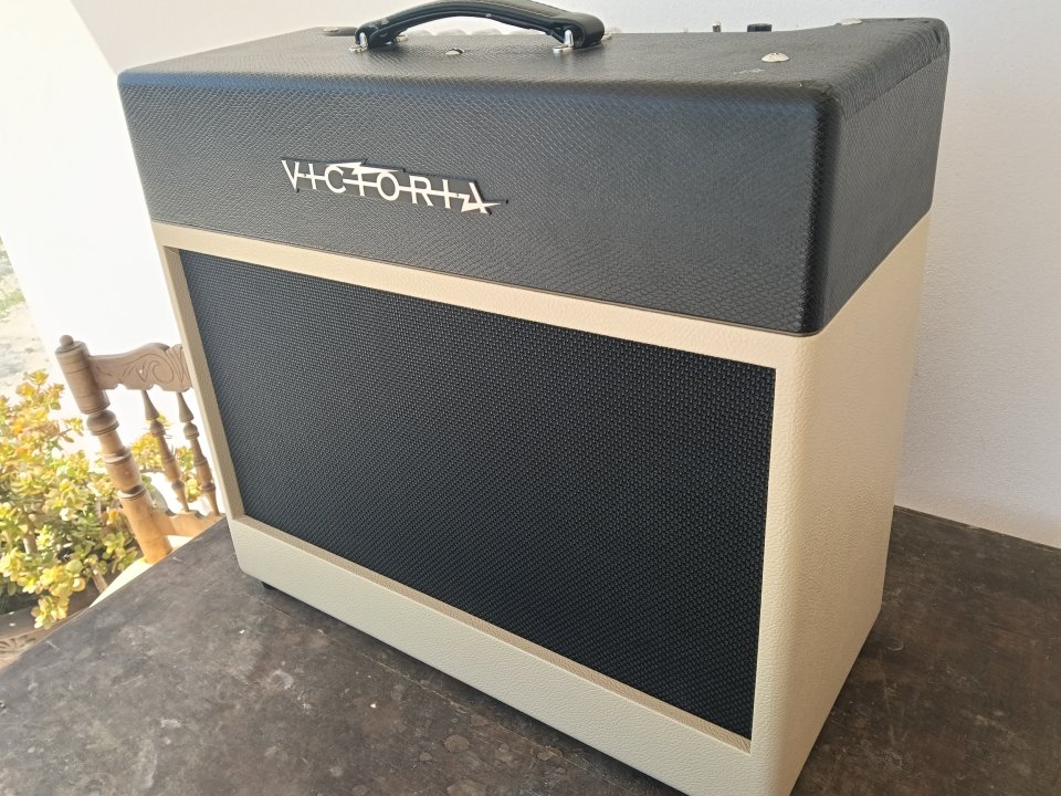 Victoria Golden Melody 1x12