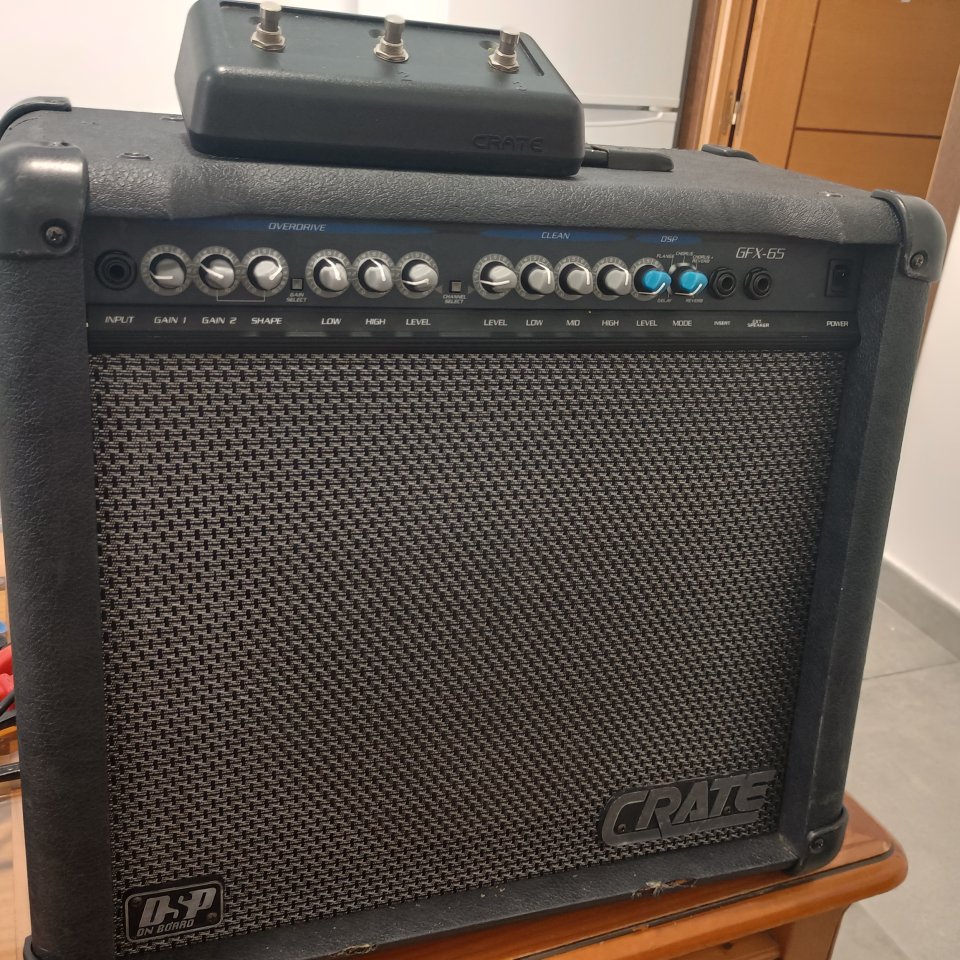 Amplificador Crate GFX65 Made in Usa de segunda mano · Foto 6 de 6 · Málaga · 150 €