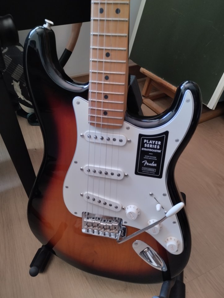Busco Fender Telecaster con Bigsby de segunda mano · Foto 1 de 9 · Valencia