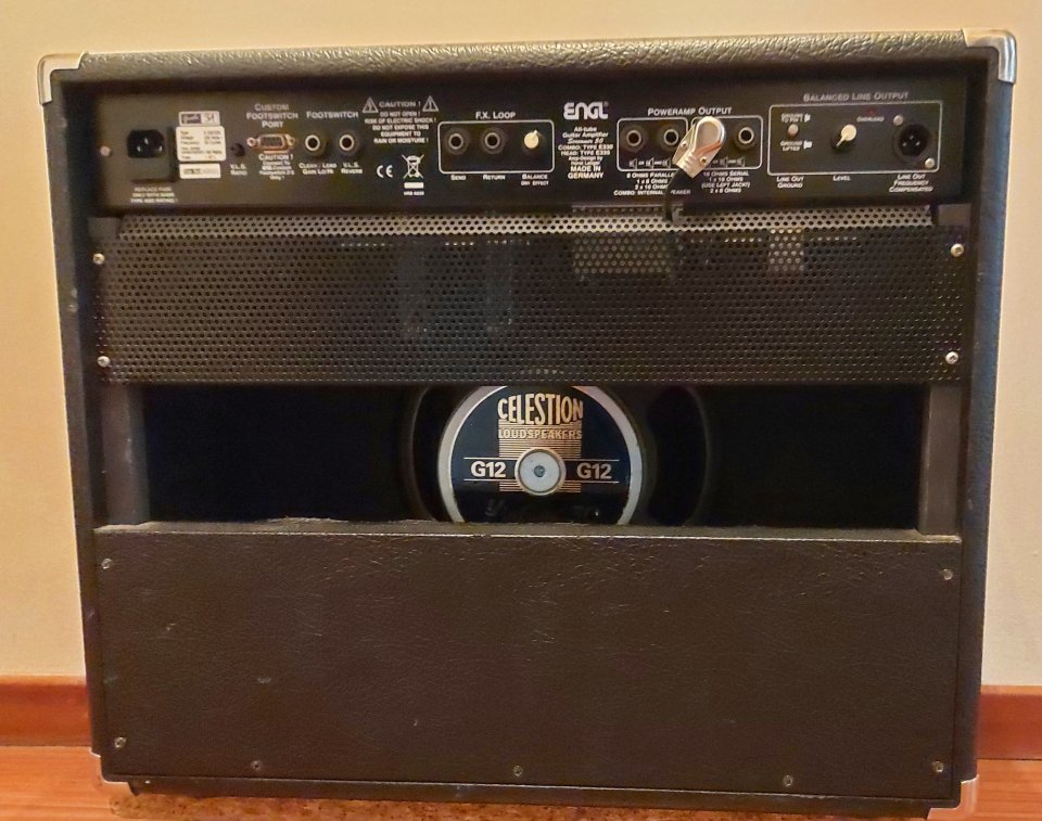 Amplificador de válvulas ENGL Screamer 50 + pedalera ENGL Z-5