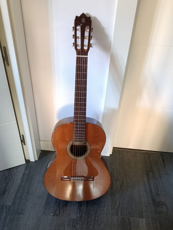 Alhambra 3C- Muy buen estado de segunda mano · Foto 1 de 4 · Burgos · 350 €