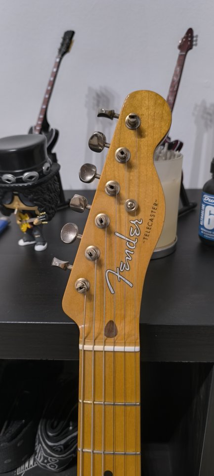 Fender Telecaster Vintera 2019 de segunda mano · Foto 3 de 6 · Ourense · 800 €