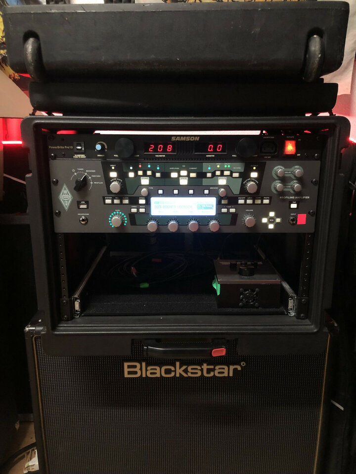 VENDO O CAMBIO SKB R8U Rack Rolling Rack