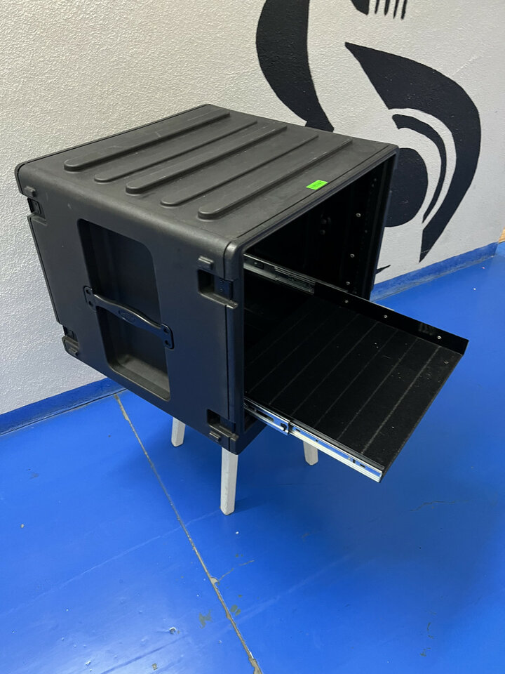 VENDO O CAMBIO SKB R8U Rack Rolling Rack