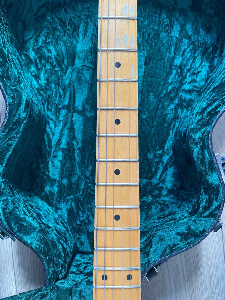 2021 Fender CS Tomatillo Telecaster 3.2kg de segunda mano · Foto 2 de 3 · Granada · 3500 €