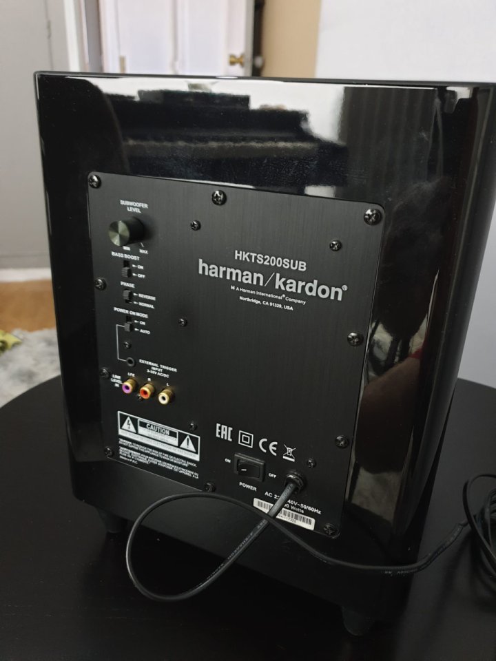 Subwoofer Harman Kardon de segunda mano · Foto 4 de 5 · Madrid · 125 €