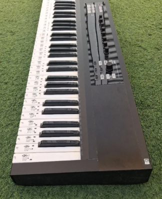 NATIVE INSTRUMENTS Komplete Kontrol S61 de segunda mano · Foto 3 de 6 · Illes Balears · 40 €